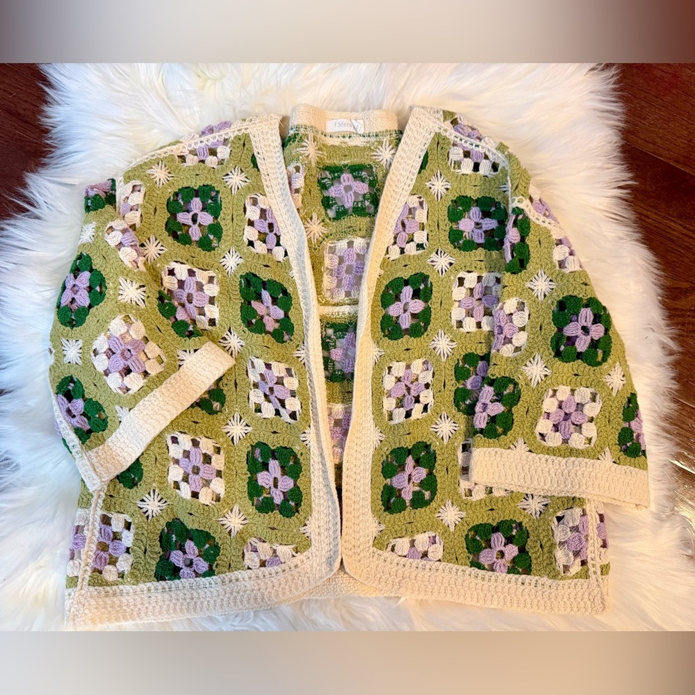 SFERRA Green and Cream Crochet Cardigan Size 7-8